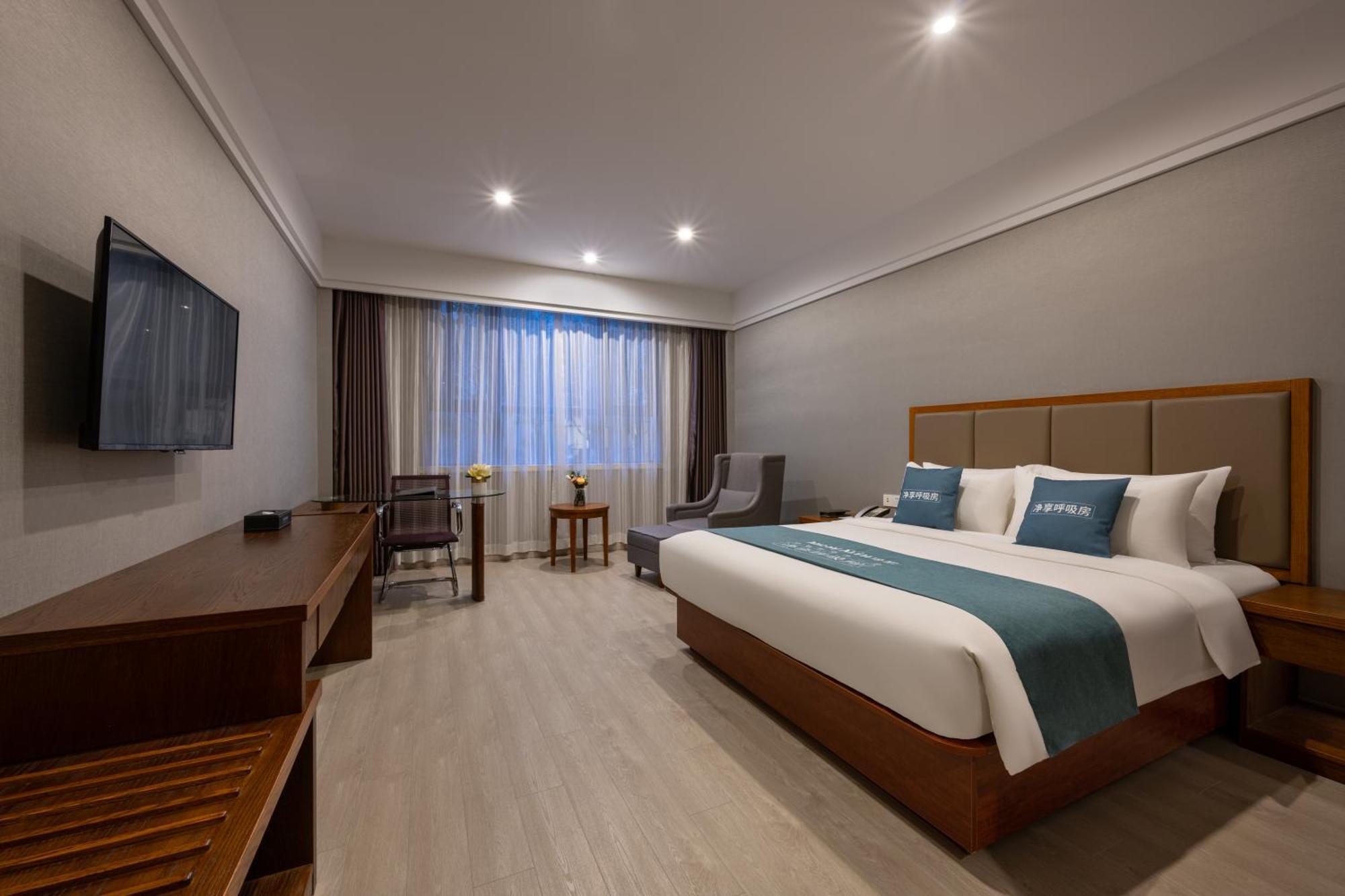 Linzhen Hotel