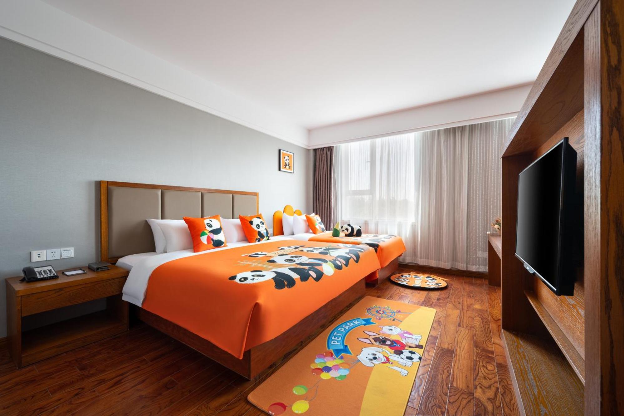Linzhen Hotel 4*